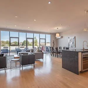 Captivating Quinpool Loft With Massive Terrace Apartment